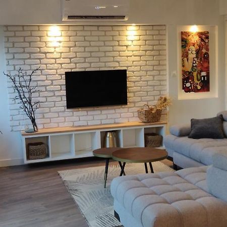 Tres Bel Appartement Central, Au Calme Avec Balneo Perpignan Exteriör bild