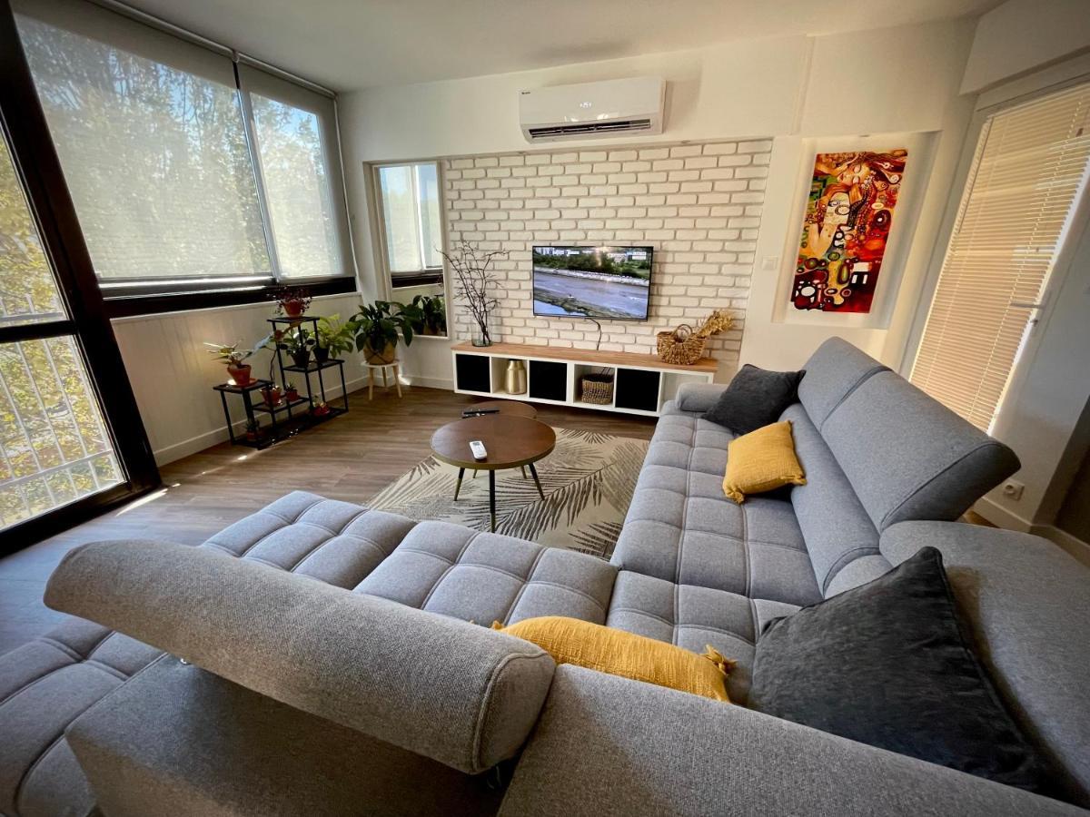 Tres Bel Appartement Central, Au Calme Avec Balneo Perpignan Exteriör bild
